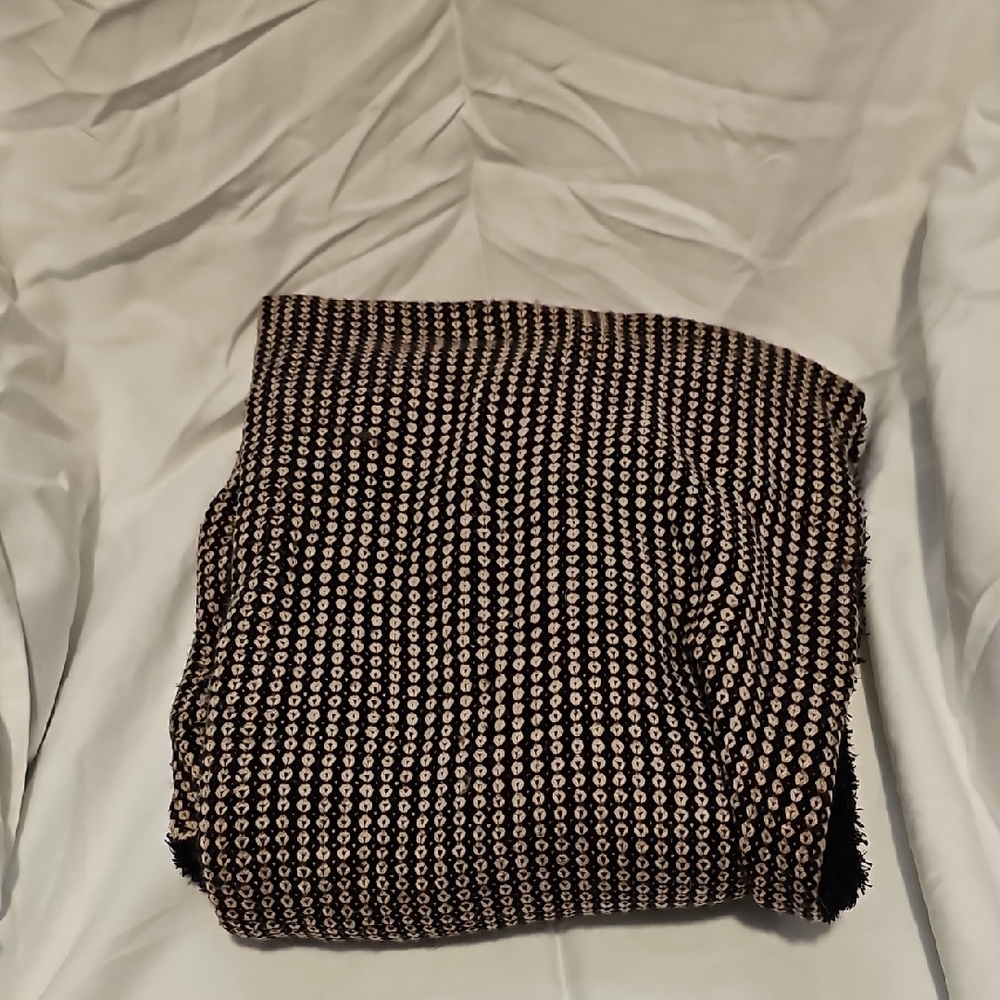 Calvin Klein Monochrome Knit Infinity Scarf
